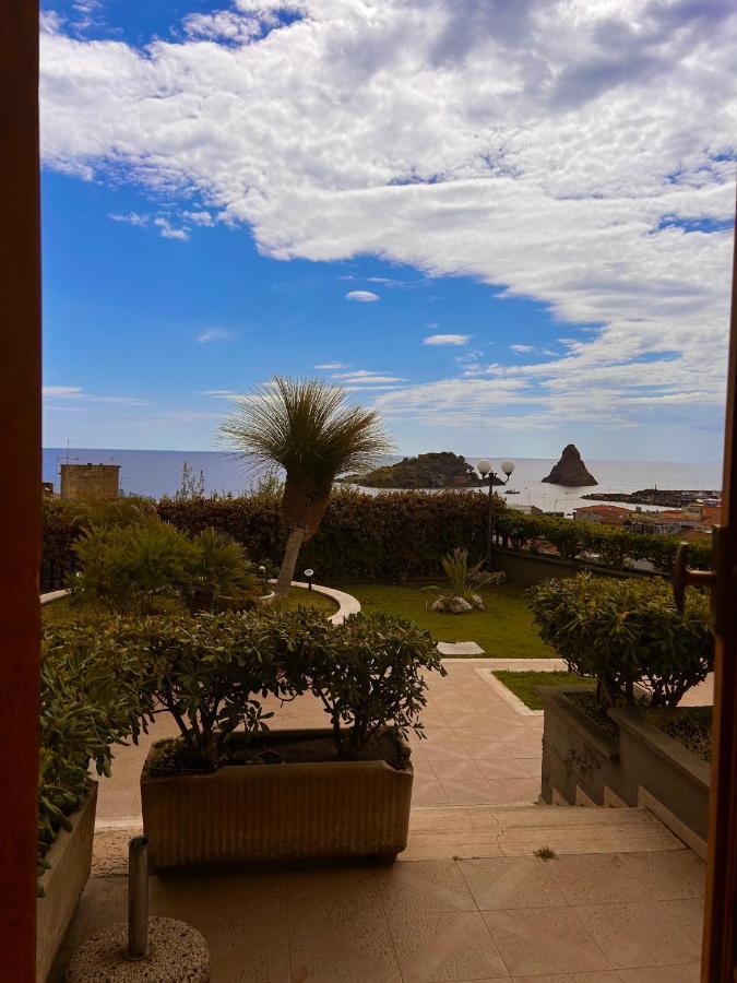 Hotel Lachea Aci Trezza Exterior photo