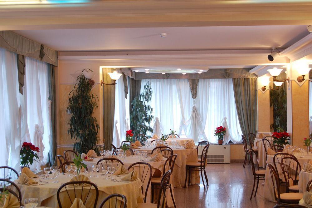 Hotel Lachea Aci Trezza Exterior photo